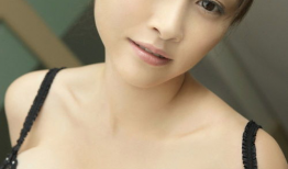 杉原杏璃写真视频,性感女神的私密瞬间